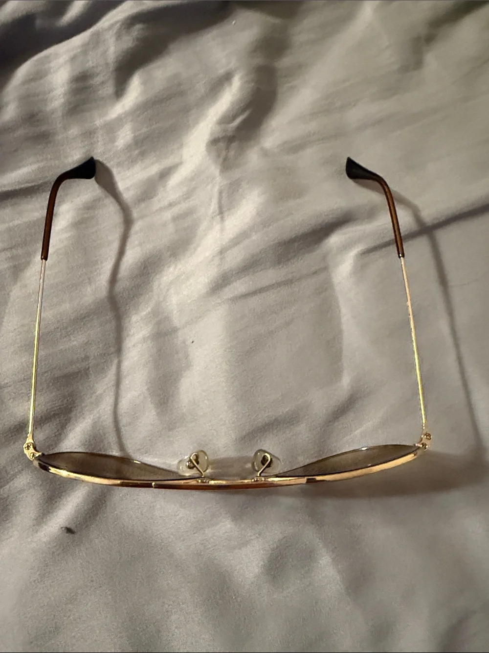 Ray-Ban Gold Aviator Sunglasses with Brown Gradient Lenses